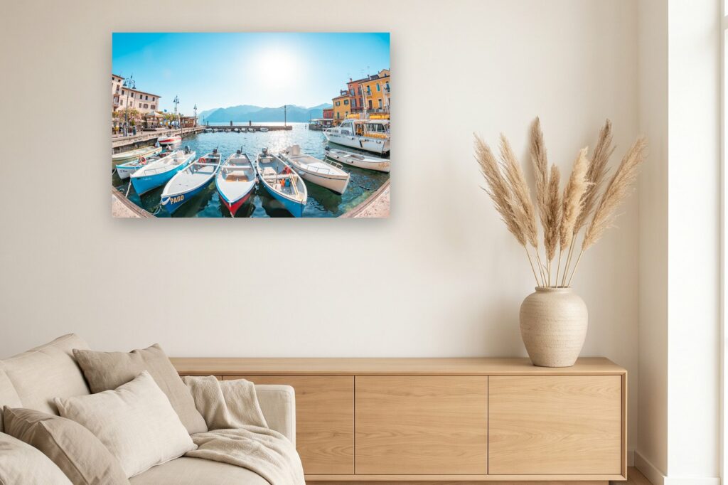 Leinwand Gardasee 15 als 120 x 80 cm Leinwand im Wohnzimmer